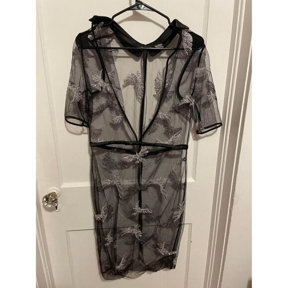 Women’s size small Black Mesh Embroidered Dress - Picture 7 of 8